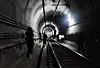 Passengers evacuate a train on Seoul Subway Line No. 5 after a fire appeared to have been started deliberately between Yeouinaru and Mapo stations on the morning of May 31. Seoul Metro temporarily suspended service between Yeouido and Aeogae stations. [COURTESY OF READER/YONHAP]