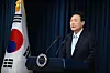 President Yoon Suk Yeol makes an address to the nation on his government's medical reform plans amid a clash with doctors' groups at the presidential office in Yongsan, central Seoul, Monday. [PRESIDENTIAL OFFICE]