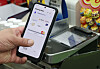 A customer attempts to use Samsung Pay, a mobile payment system operated by Samsung Electronics, at a convenience store in Seoul on June 2. [YONHAP]