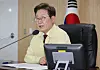 President Lee Jae-myung speaks during a public safety and security inspection meeting at the presidential office in Yongsan, central Seoul, on June 5. [YONHAP]