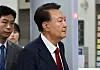 Former President Yoon Suk Yeol heads to Seoul Detention Center on July 9 after completing his second pretrial detention hearing at the Seoul Central District Court in Seocho District, southern Seoul. [YONHAP]