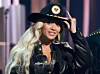 Beyonce accepts the Innovator Award as presenter Stevie Wonder looks on during the iHeartRadio Music Awards on April 1, 2024 in Los Angeles. [AP/YONHAP]