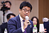 Kim Hyun-soo, Charge d'affaires of the Korean Embassy in Cambodia, speaks during an on-site audit by the National Assembly’s Foreign Affairs and Unification Committee at the embassy in Phnom Penh, Cambodia on Oct. 22. [NEWS1]