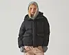Fashion brand Who.A.U issued a recall, halted sales and is currently processing refunds for its “Goose Down Jumper” jacket after finding that its lining consisted of 30 percent goose feathers and 70 percent duck feathers instead of the 80 percent goose feathers that was advertised. [SCREEN CAPTURE]