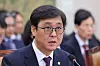 Culture Minister Chae Hwi-young answers lawmakers’ questions during a parliamentary audit of the Ministry of Culture, Sports and Tourism at the National Assembly in Yeouido, western Seoul, on Oct. 29. [NEWS1]