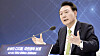 President Yoon Suk Yeol speaks during a public livelihood debate on digital technologies at a startup support hub in the 2nd Pangyo Techno Valley in Seongnam, Gyeonggi, on Jan. 30. [JOINT PRESS CORPS]