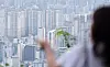 Seoul's apartment complexes are seen from Mount Namsan in central Seoul on Aug. 14. [NEWS1]