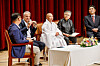 Panelists at the 'Human, Climate Change and Temple Food' seminar on Wednesday at the Korean Buddhism History and Culture Memorial Hall in Jongno District, central Seoul, hosted by the Cultural Corps of Korean Buddhism. From second left are chef Eric Ripert, Buddhist monk Jeong Kwan, chef Cho Hee-sook and Professor Kong Man-sik. [CULTURAL CORPS OF KOREAN BUDDHISM]