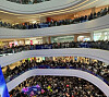 Onlookers crowded five floors at Starfield Suwon on Saturday to get a glimpse of a popup event for online game Brawl Stars. [SCREEN CAPTURE]