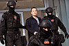 Montenegrin police officers of the PJP (Special Police Unit) escort Korean cryptocurrency entrepreneur Do Kwon, center, at the exit of a court in Podgorica, Montenegro, on March 23, 2024. [AFP/YONHAP]