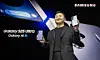 Samsung Electronics President Roh Tae-moon holds up Galaxy S25 Series phones during the Galaxy Unpacked 2025 event at SAP Center in San Jose, California on Jan. 23, 2025. [SAMSUNG ELECTRONICS]