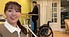 Singer Song Ji-eun, left, and YouTuber Park We of YouTube channel Weracle [SCREEN CAPTURE]