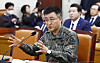 Army Chief of Staff Gen. Park An-su speaks during a parliamentary committee meeting at the National Assembly in Yeouido, western Seoul, on Tuesday. [NEWS1]