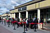 People queue up outside the On sneaker store during Black Friday sales at Woodbury Common Premium Outlets, in Woodbury, New York, on Nov. 28. [REUTERS/YONHAP]