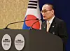 National Security Adviser Wi Sung-lac speaks during a briefing at a hotel press center in Tokyo on Aug. 24. [YONHAP]