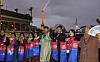 Members of a civic group hold lanterns promoting Busan’s World Expo 2030 bid near the Seine River in Paris on Monday, on the eve of the final vote determining the host city by the France-headquartered Bureau International des Expositions (BIE). [YONHAP]