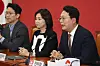 Rep. Chun Ha-ram of the Reform Party speaks at a hearing at the National Assembly on Thursday. [NEWS1]