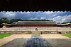 The Jongmyo Shrine in central Seoul, a Unesco World Heritage site since 1995. The shrine was where memorial services were performed for the deceased kings. [CULTURAL HERITAGE ADMINISTRATION]