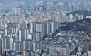 This photo taken on March 18 shows apartment complexes in Seoul as seen from Namsan. [YONHAP]