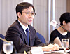 Trade Minister Yeo Han-koo speaks at a trade strategy meeting held in central Seoul on Aug. 7. [YONHAP]