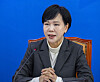 Democratic Party Rep. Jeon Hyun-heui speaks during a party meeting at the National Assembly in Yeouido, western Seoul on Nov. 10. [YONHAP]