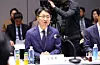 National Tax Service Commissioner Lim Kwang-hyun speaks at a business roundtable hosted by the American Chamber of Commerce in Korea (Amcham) at the International Finance Center (IFC) Seoul building in Yeouido, western Seoul, on Nov. 28. [AMCHAM]
