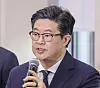 Kim Byung-ju, chairman of private equity firm MBK Partners, attends an audit by the National Assembly's National Policy Committee on Oct. 14, 2025. [YONHAP]