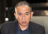 Self-proclaimed political broker Myung Tae-kyun leaves the Changwon District Prosecutors' Office in South Gyeongsang after questioning on Nov. 8. [NEWS1]