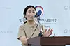 Kim Yu-jin, head of the Jeju Air Crash Victims’ Families Council, speaks to the press at the administration building at Muan International Airport in South Jeolla on July 19. [YONHAP]