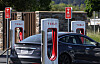 A Tesla car charges at a Tesla Supercharger in Petaluma, California on May 2. LG Energy Solution supplies batteries to Tesla. [AFP/YONHAP]