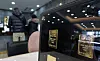 Gold bars are displayed at the Korea Gold Exchange in Jongno District, central Seoul, on Feb. 13. [YONHAP]