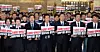 Democratic Party lawmakers denounce the People Power Party at the National Assembly in western Seoul on Dec. 9. [NEWS1]