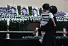 Bereaved families of Navy officers who died in the patrol aircraft crash in Pohang, North Gyeongsang, on May 29 pay respects to the deceased at a memorial alter set up in the Pohang Naval Air Command gymnasium on May 30. [YONHAP]