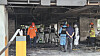 Firefighters and other officials conduct a joint investigation on July 18 at the scene of a fire that occurred in an apartment parking lot in Soha-dong, Gwangmyeong, Gyeonggi, on July 17. [KIM JEONG-JAE]