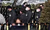 Police leave the presidential residence in Hannam-dong, central Seoul, after the CIO suspended the exeuction of an arrest warrant against impeached President Yoon Suk Yeol on Jan. 3. [NEWS1]