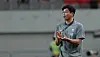 Korean national team interim manager Kim Do-hoon instructs his players during a 2026 World Cup qualifier against China at Seoul World Cup Stadium in western Seoul on June 11. [YONHAP]