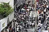 Customers who had their purchases on TMON cancelled demand refunds at the e-commerce platform’s offices in Gangnam District, southern Seoul, on Friday. [NEWS1]