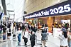 Bibliophiles wait to enter this year's Seoul International Book Fair at Coex in Gangnam District, southern Seoul, on Wednesday. [SEOUL INTERNATIONAL BOOK FAIR]