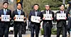 Members of Democratic Party candidate Lee Jae-myung’s election campaign team walk toward the Seoul Metropolitan Police Agency in central Seoul on April 16 to file a complaint, seeking charges of defamation and violations of the Public Official Election Act against the distributor of a deepfake video of candidate Lee. [NEWS1]