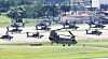 A CH-47 Chinook helicopter moves at Camp Humphreys in Pyeongtaek, Gyeonggi, on Aug. 7. [YONHAP]