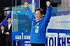 Democratic Party presidential candidate Lee Jae-myung greets supporters before a campaign rally near Hongik University in Mapo District, western Seoul, on May 19. [NEWS1]