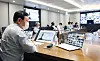 Lotte Chairman Shin Dong-bin at a meeting with his company officials in Jamsil, southern Seoul, in July. [YONHAP]