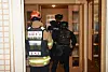 Police search the home of a suspect in Dobong District, northern Seoul, on July 21, based on his statement that he had planted explosives given after he was arrested over the fatal shooting of his son with a homemade firearm at an apartment in Songdo, Incheon, on the same day. [SEOUL METROPOLITAN FIRE AND DISASTER HEADQUARTERS]