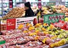 A shopper browses for groceries at a supermarket in Seoul on Jan. 20. [NEWS1]