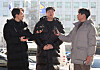 Lim Hye-dong, center, speaks to reporters at Seoul Gangnam Police Station in southern Seoul on Wednesday. [YONHAP]