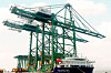 A port crane manufactured by Doosan Vina and delivered to India [DOOSAN VINA]