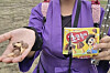 The photo shows a Japanese influencer holding Korean snacks. [SCREEN CAPTURE]