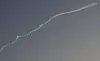 The trail of what appears to be a North Korean missile is seen near South Korea's northwestern border island of Yeonpyeong on Wednesday. [NEWS1]
