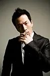 A profile photo of Teddy during his time as an in-house producer at YG Entertainment, originally uploaded to the archive in 2008 [JOONGANG PHOTO]