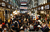 The Gyeongdong Market in eastern Seoul is filled with shoppers on Oct. 3. [JOONGANG ILBO]